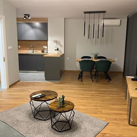 7Mins City Garden And Center+P Plovdiv Luaran gambar
